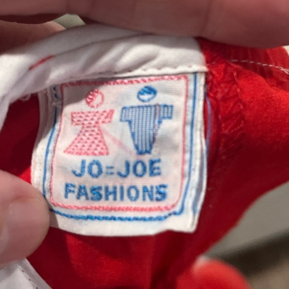 Vintage Girls Adorable Red Dress with Blue Tulip Details (paper tag) - Picture 7 of 7